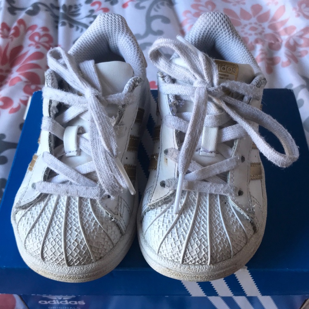 Adidas pre owned kids superstars Sneakers